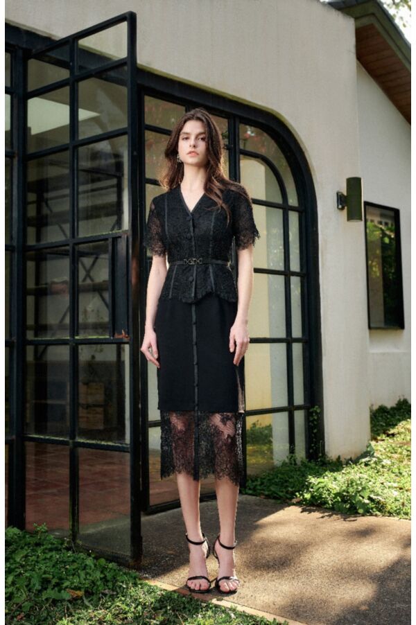 蕾絲拚接中長裙